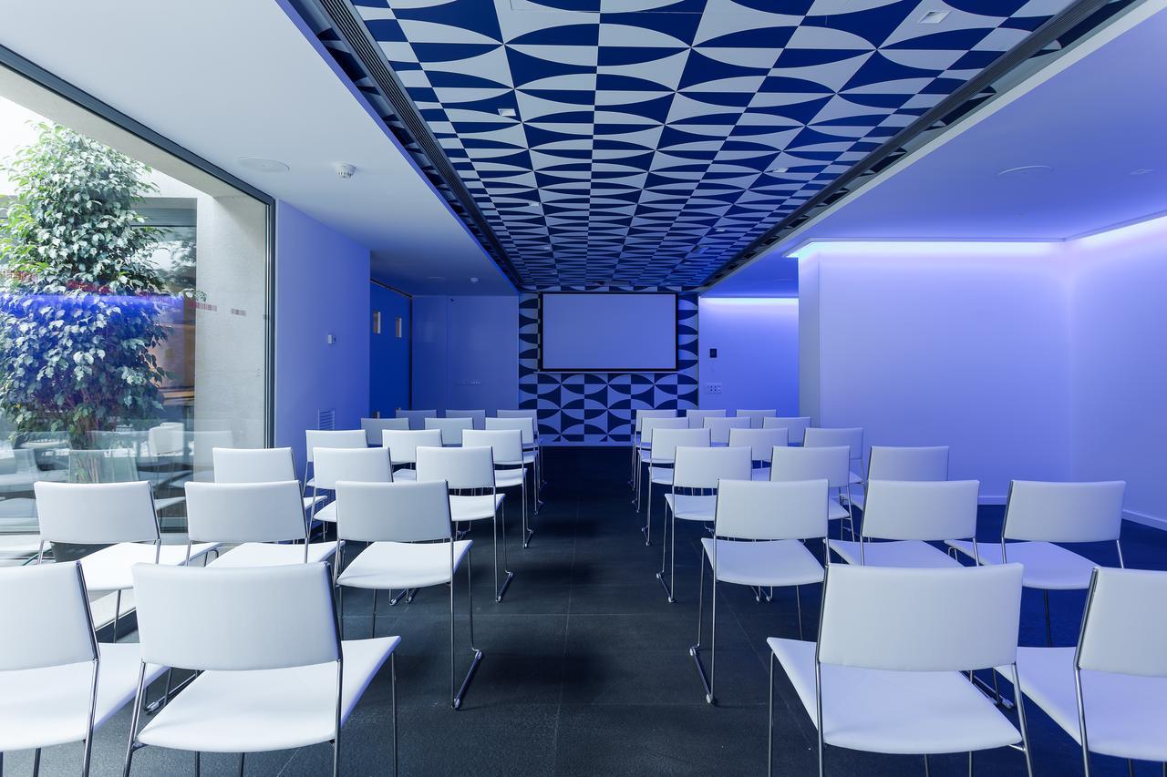 Mate Carla, 4* Barcelona